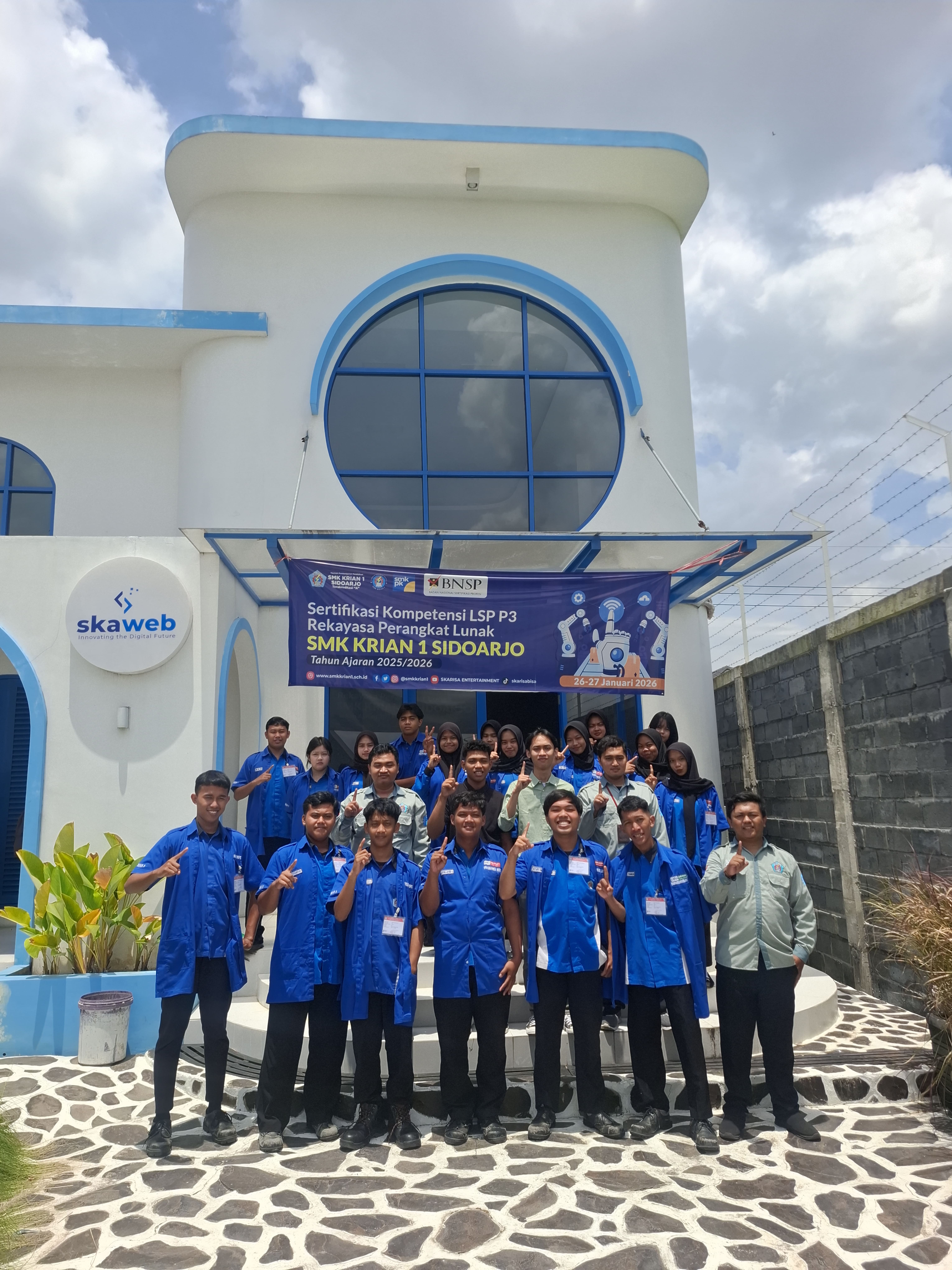 Cetak Developer Muda Kompeten, Siswa RPL SMK Krian 1 Sidoarjo Jalani Uji Kompetensi Bersama PT Indo Bismar